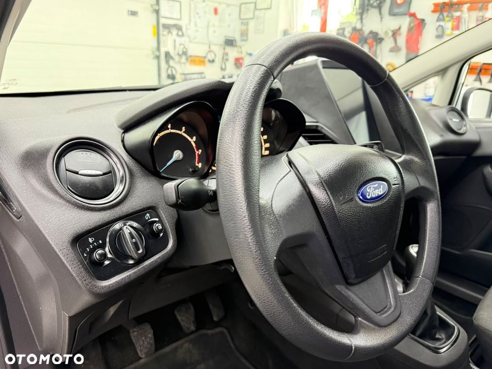 Ford Fiesta 1.25 Trend Edition - 21