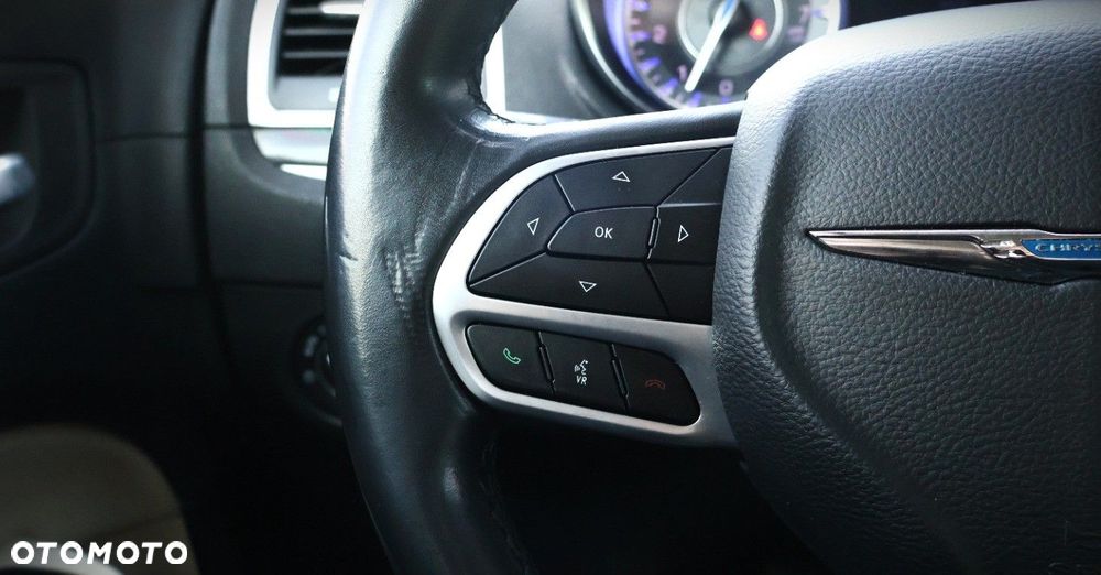 Chrysler 300C - 21
