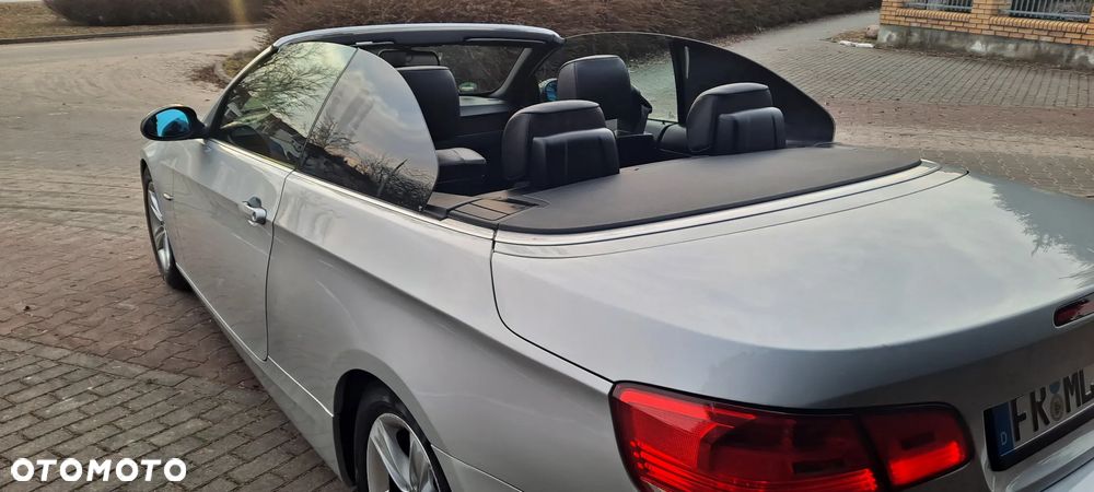 BMW Seria 3 320i - 3