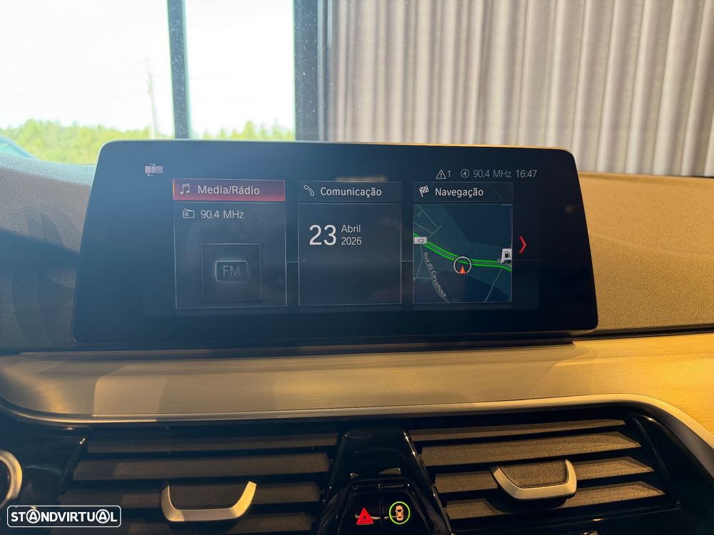 BMW 520 d Pack Desportivo M Auto - 33