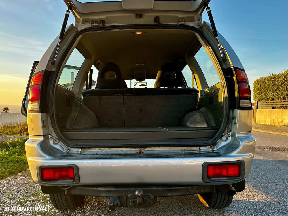 Mitsubishi Pajero Sport 2.5 TD GLS - 23