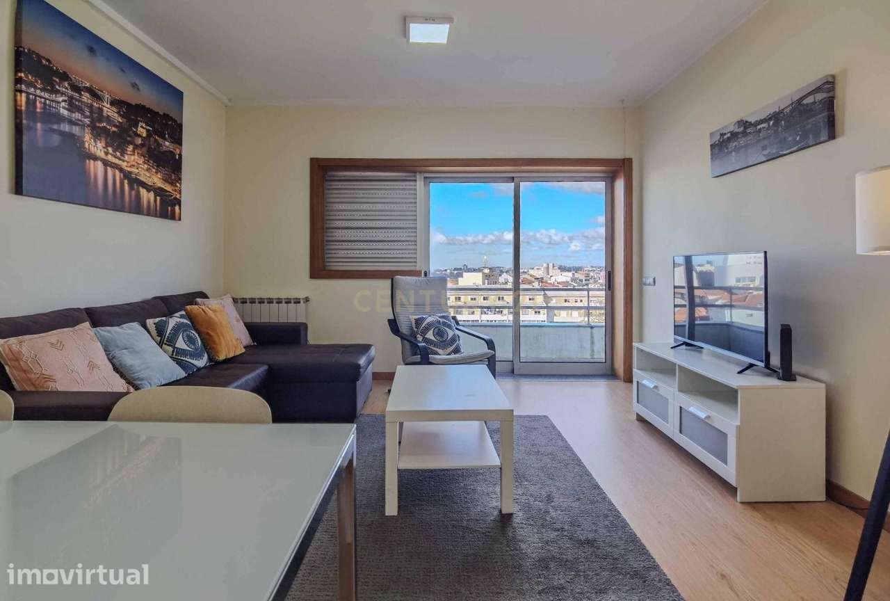 Apartamento T2 recuado no Centro de Gaia — Rua Dom Pedro V - Grande imagem: 3/28