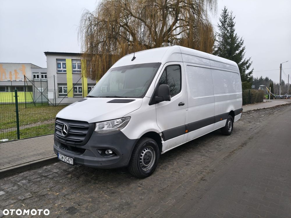 Mercedes-Benz Sprinter - 9