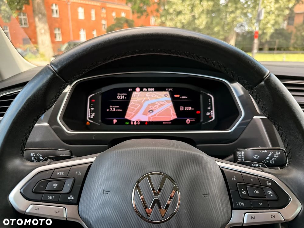 Volkswagen Tiguan - 17