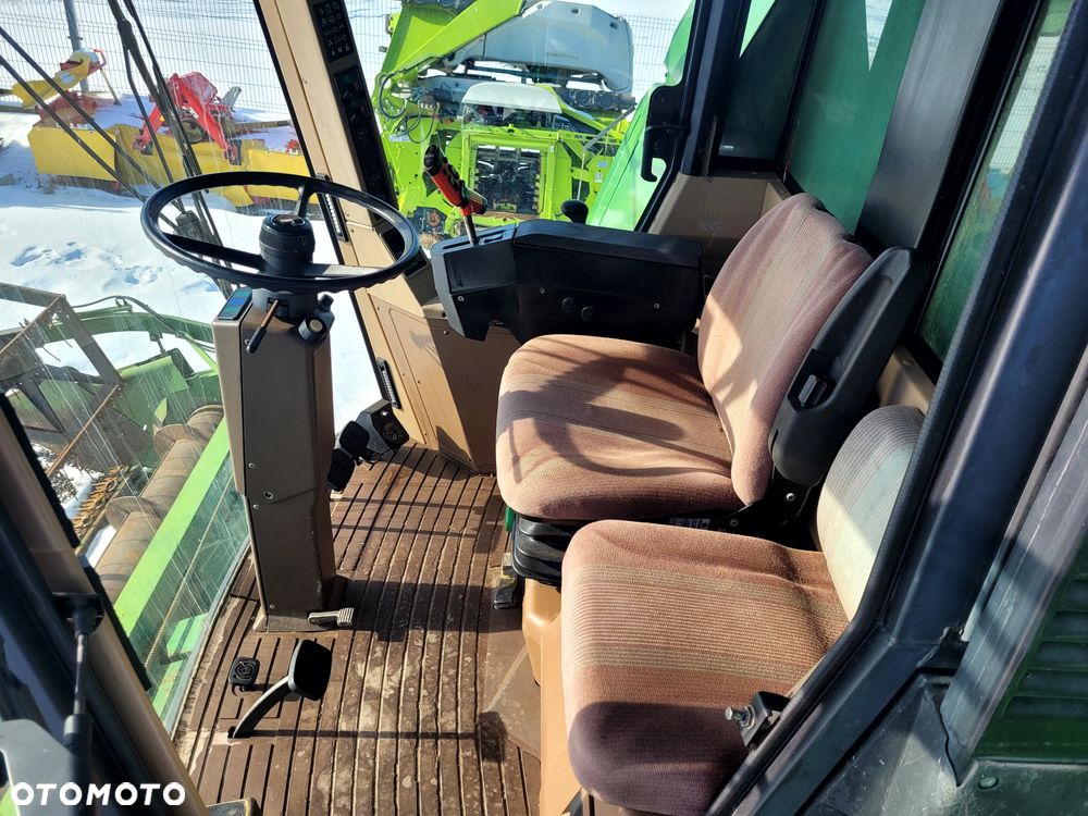 John Deere 2254 - 17