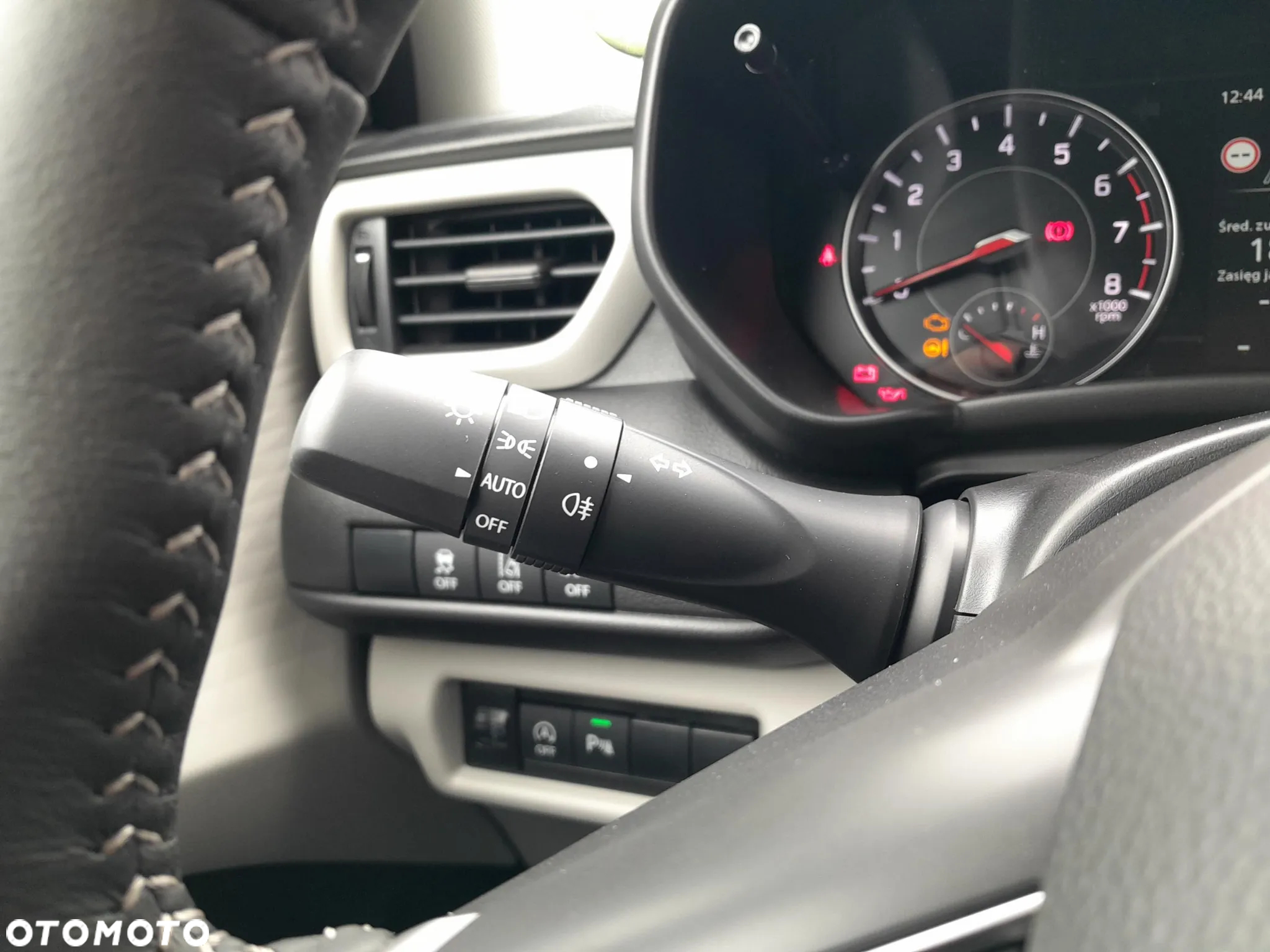 Suzuki Swift 1.2 Dualjet SHVS Premium Plus CVT - 16
