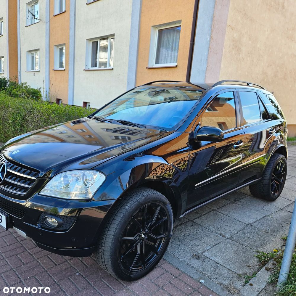 Mercedes-Benz ML - 11