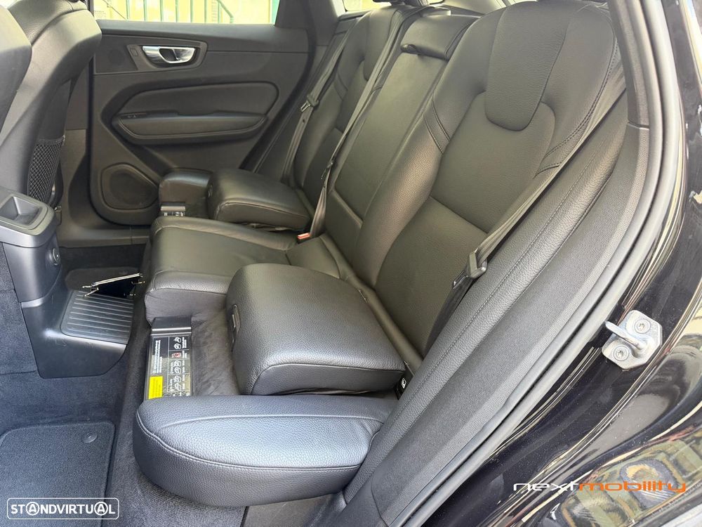 Volvo XC 60 2.0 T6 PHEV Inscription AWD - 17