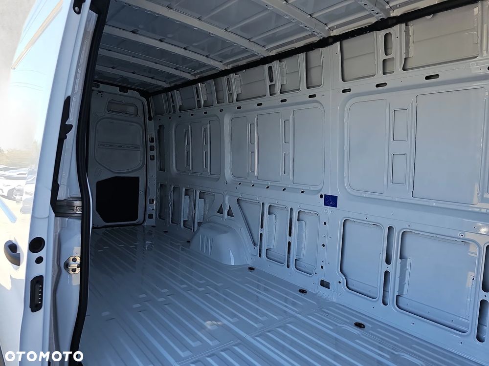Mercedes-Benz SPRINTER 319 CDI Furgon PRO L4H2 - 15