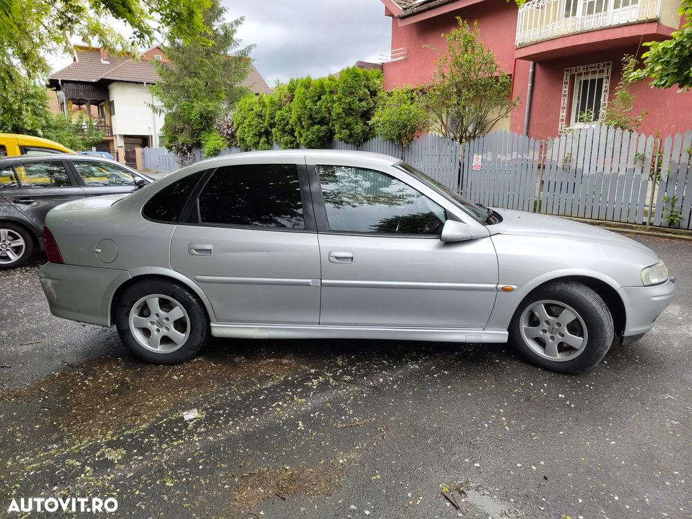 Opel Vectra - 10