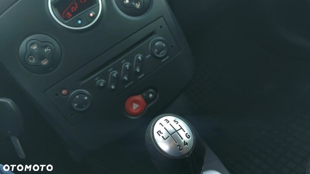 Renault Clio 1.5 dCi Expression - 3