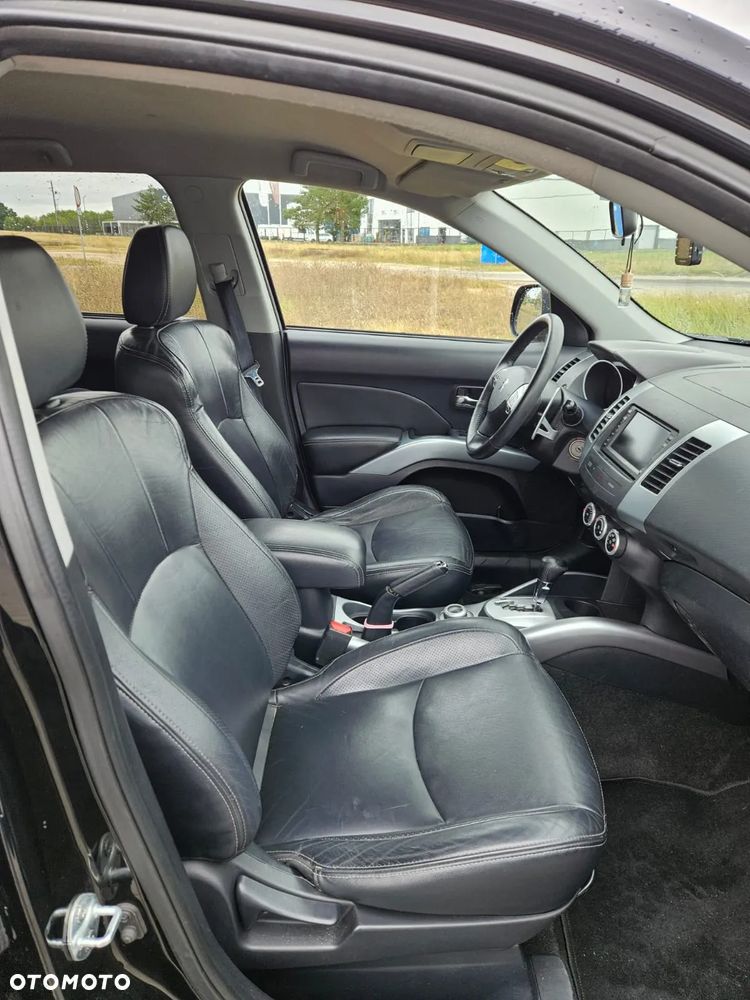 Peugeot 4007 - 12