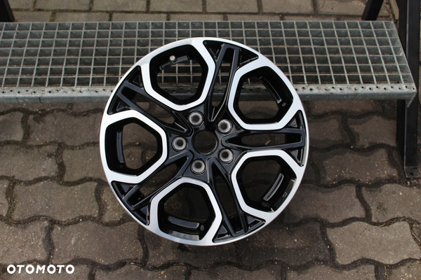 1x ORYG SUZUKI SX4 S-CROSS 17cali 5x114,3 ET50 6,5J SD24W4