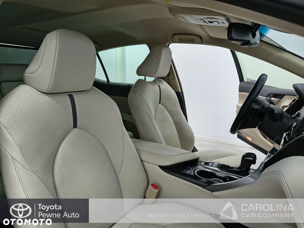Toyota Camry 2.5 Hybrid Executive CVT - 7
