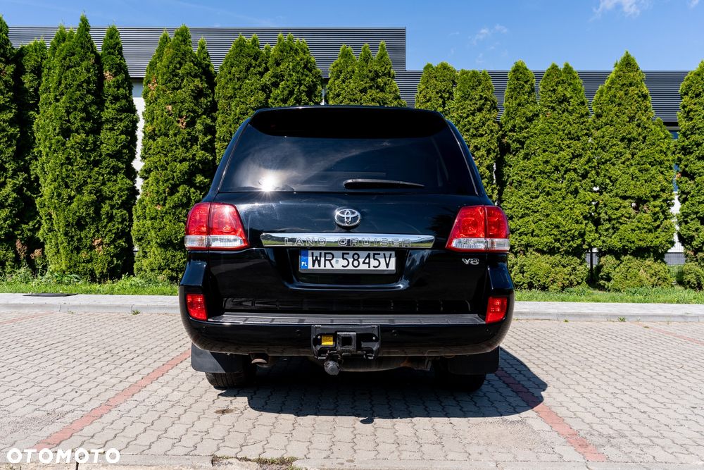 Toyota Land Cruiser - 8