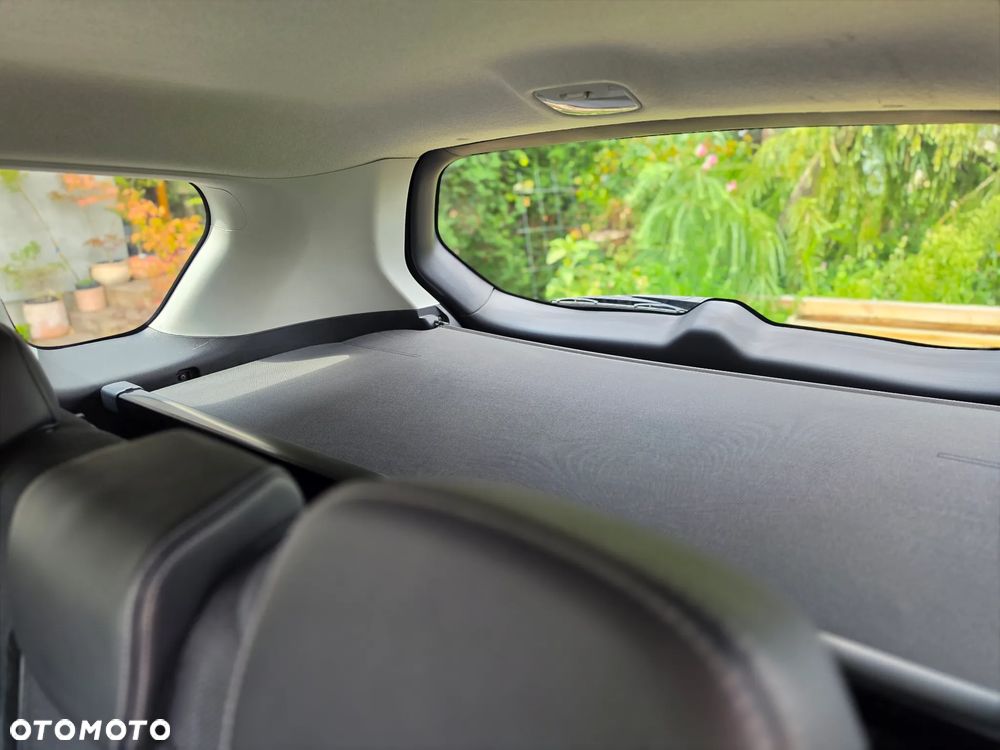 Mitsubishi Outlander - 21