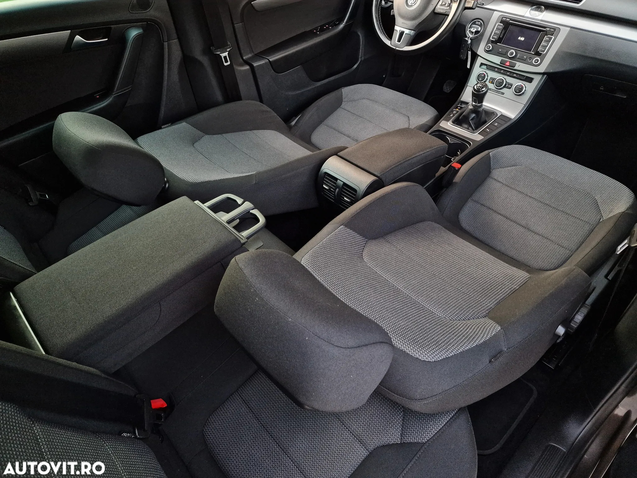 Volkswagen Passat - 8