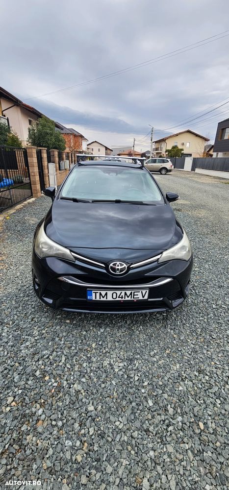 Toyota Avensis 2.0 D-4D Elegance - 12