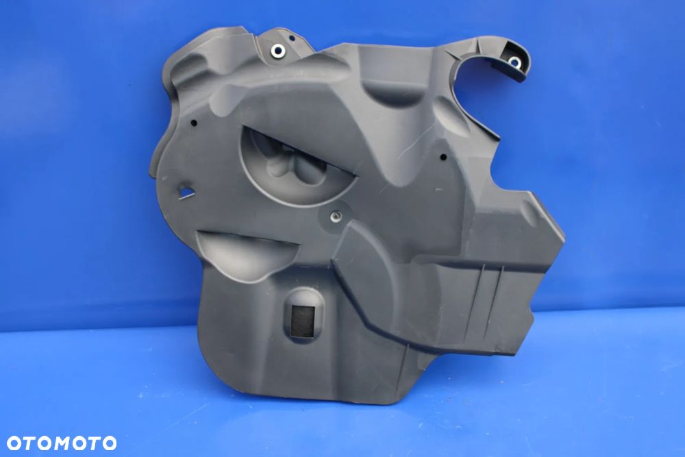 Osłona silnika paska OE Mercedes W212 W218 W204 3.5 cdi M642 A6420105667 - 5