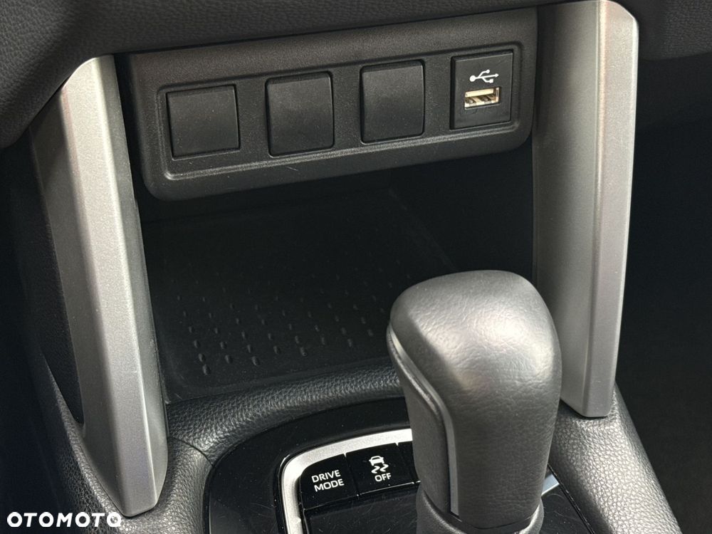 Toyota Corolla Cross - 23