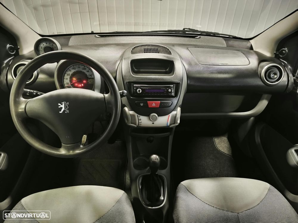 Peugeot 107 1.0 Trendy - 8