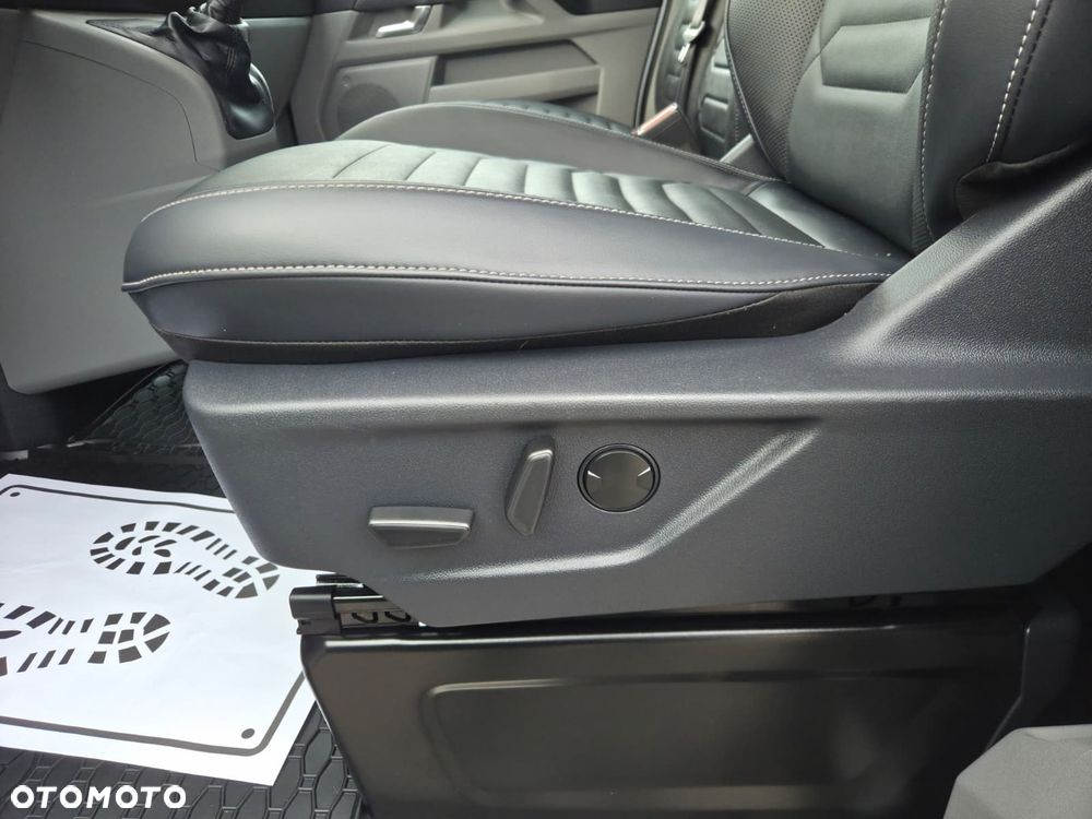 Ford Tourneo Custom L2H1 VA Titanium - 19
