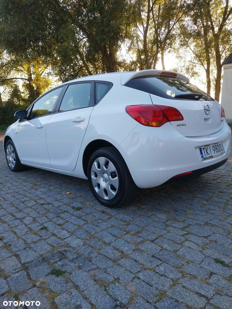 Opel Astra - 12