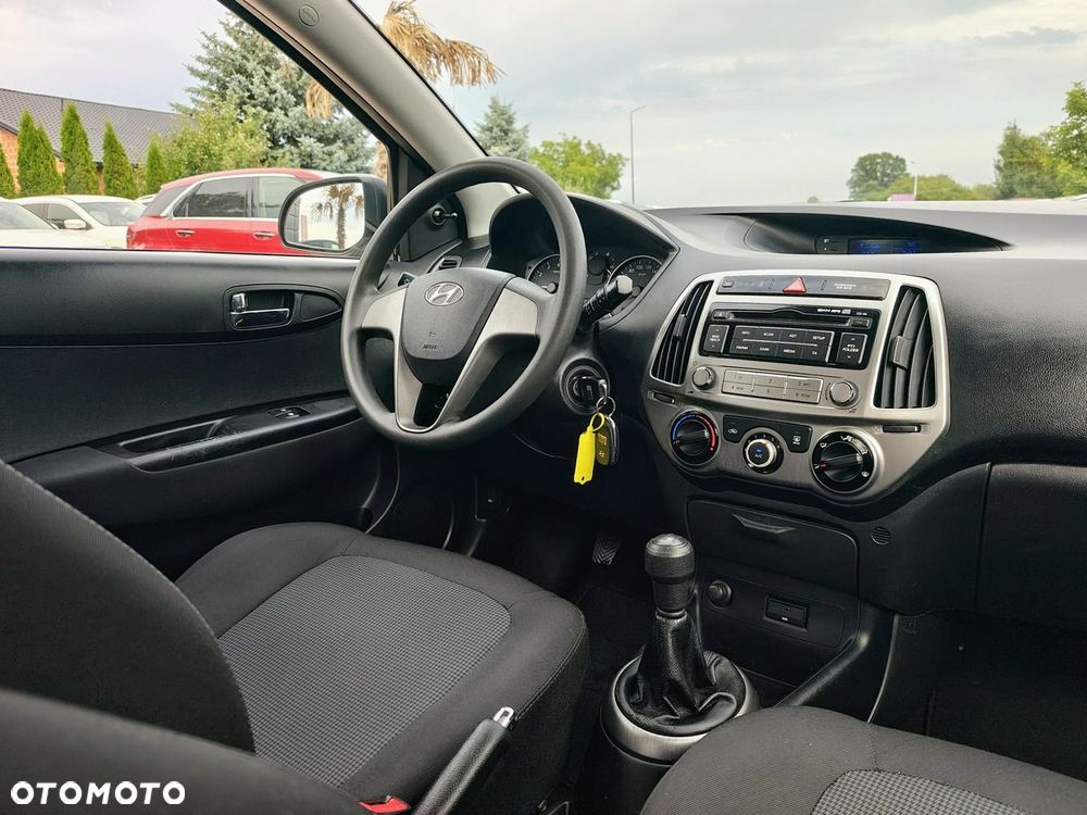 Hyundai i20 - 38