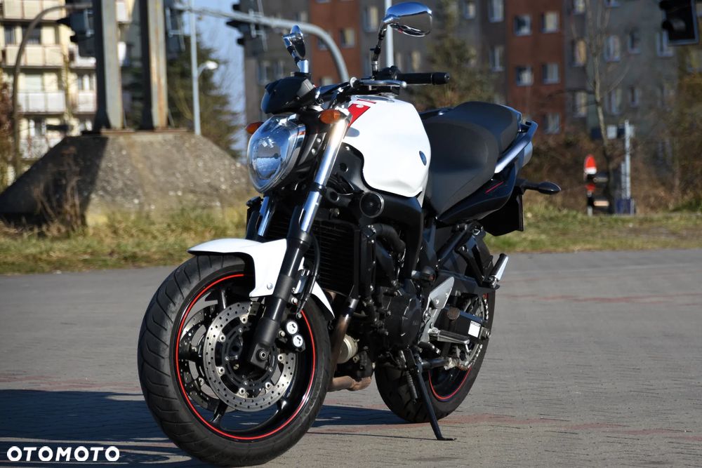 Yamaha FZ6 - 7