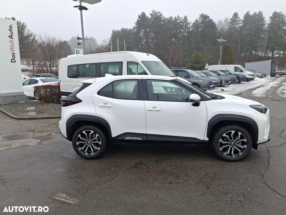 Toyota Yaris Cross 1.5 l CVT Active - 4