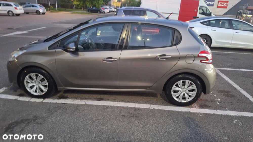 Peugeot 208 82 VTI Allure - 27