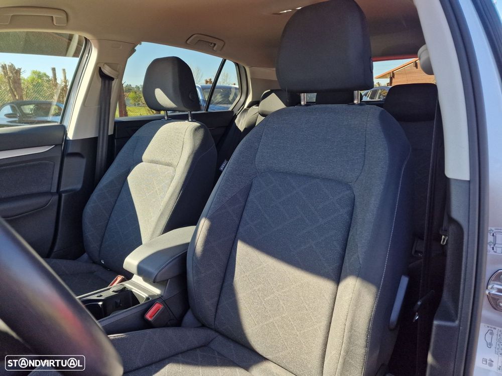 VW Golf 1.0 TSI Life - 11