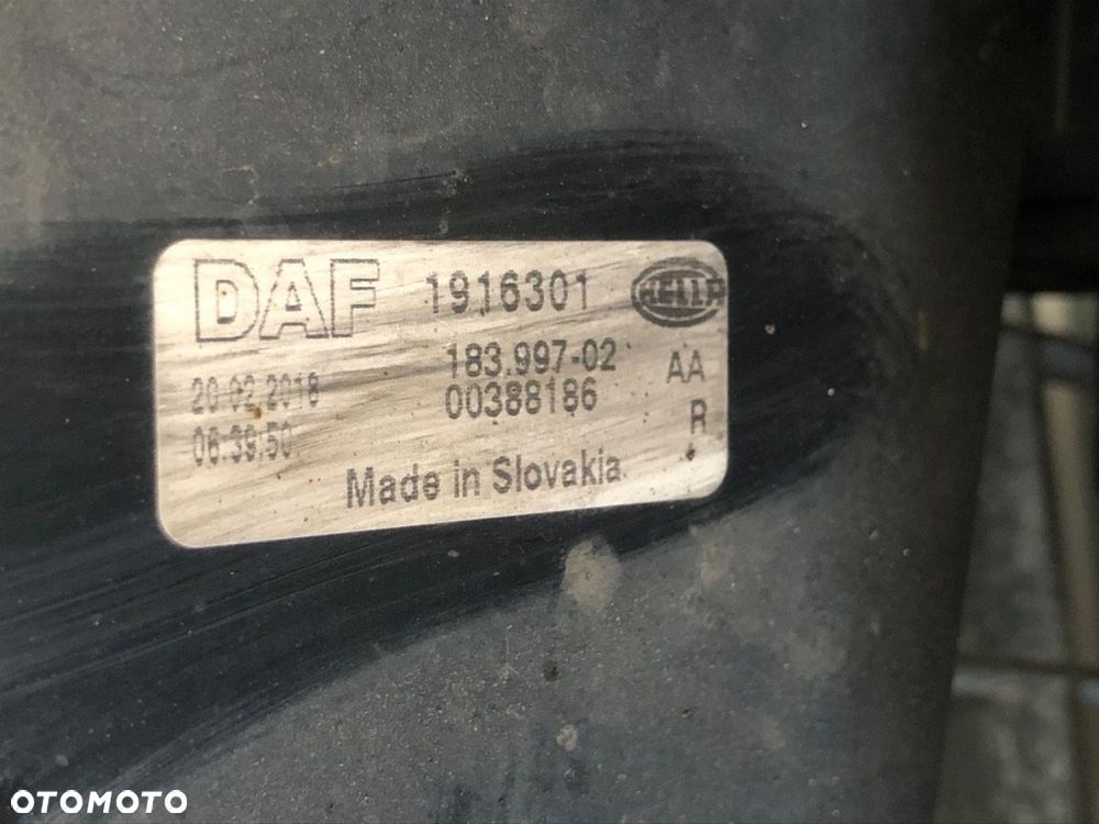 REFLEKTOR PRAWY PRZÓD LED  DAF CF 2013 - 2022 FA 370 271 kW [370 KM] 4x2 2013 1857527 - 7