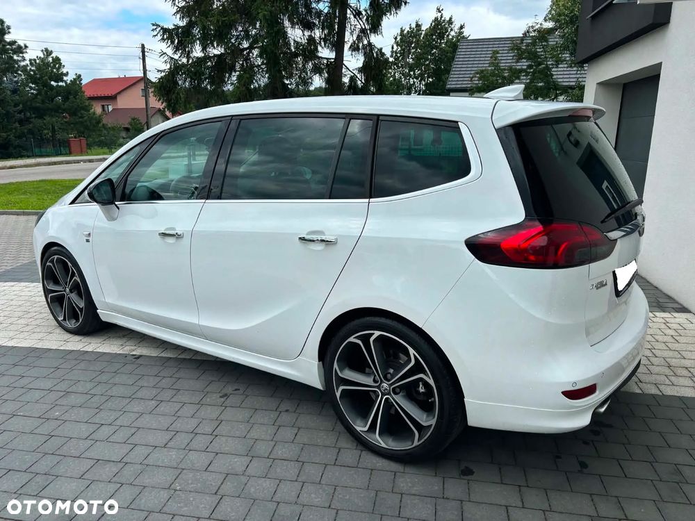 Opel Zafira 2.0 CDTI Cosmo - 3