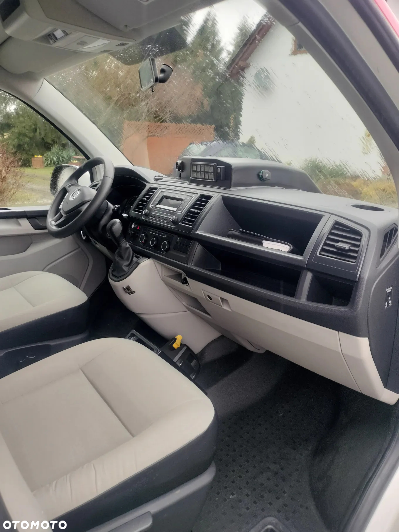 Volkswagen Transporter - 28