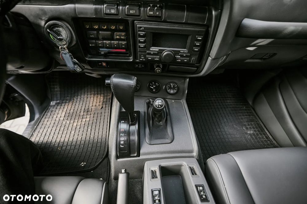 Toyota Land Cruiser - 26