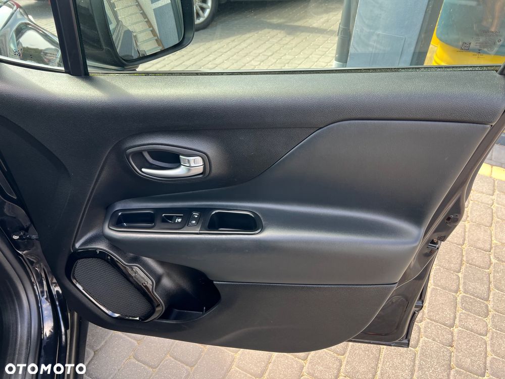 Jeep Renegade 1.4 MultiAir Limited FWD S&S - 26