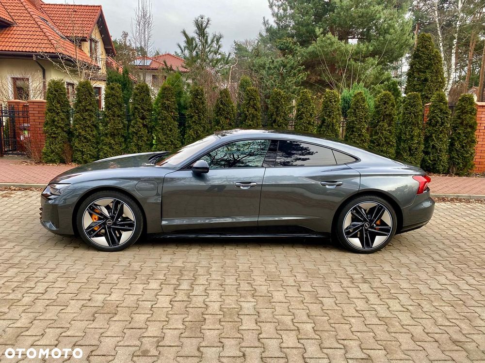 Audi RS e-tron GT quattro - 8