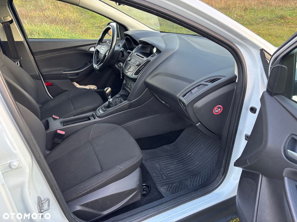 Ford Focus 1.6 TDCi Ambiente - 13