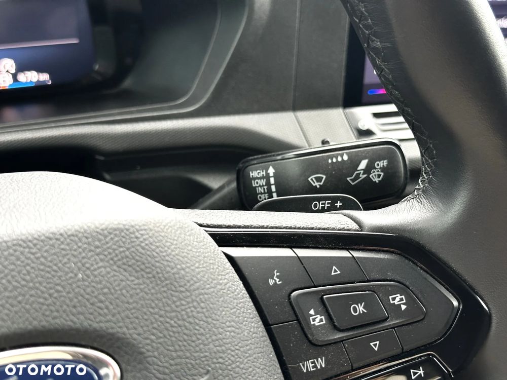 Ford Transit Connect - 13