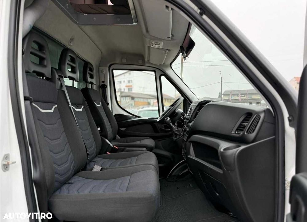 Iveco DAILY CUB CU DORMITOR - 17