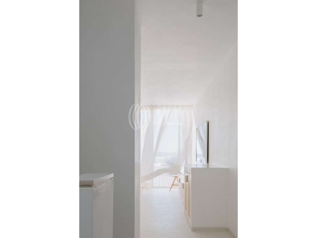 Moradia T3+1 com terraço privado na Fuseta, Faro. - Grande imagem: 3/51
