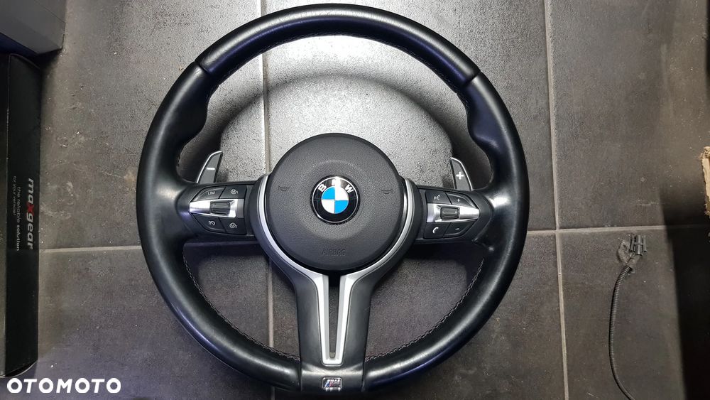 kierownica z wibracja bmw m3 m4 m2 f80 f82 f30 f32 f36 f22 - 1