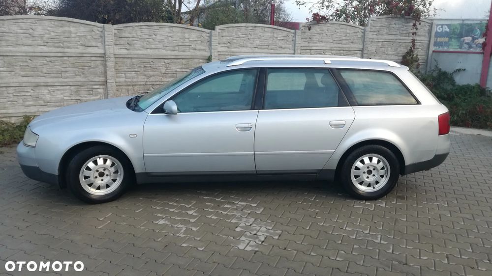 Audi A6 Avant 2.4 Quattro - 3