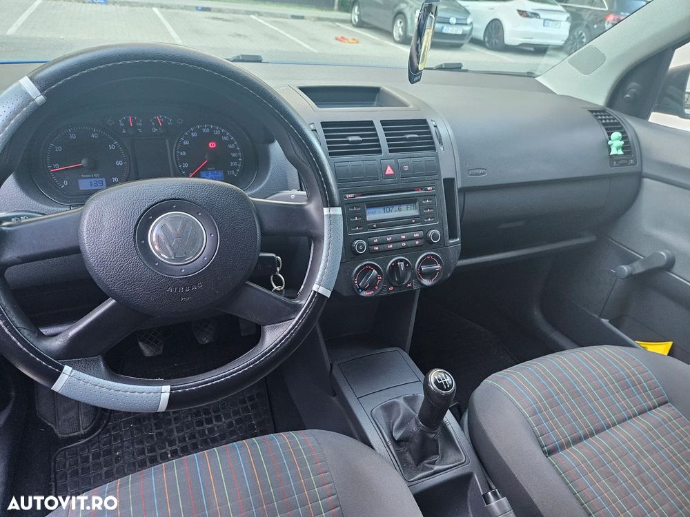 Volkswagen Polo 1.2 Attractive - 7