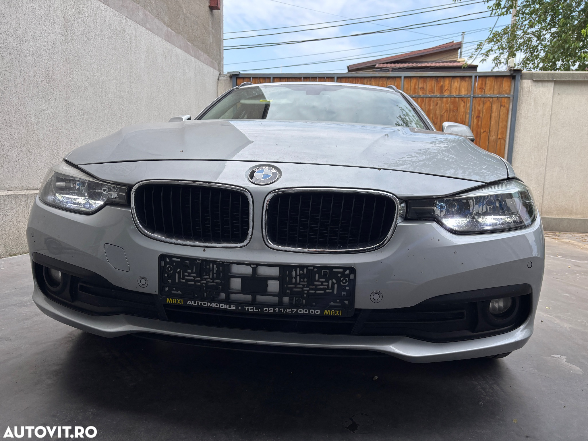BMW Seria 3 318d Touring Aut. - 2
