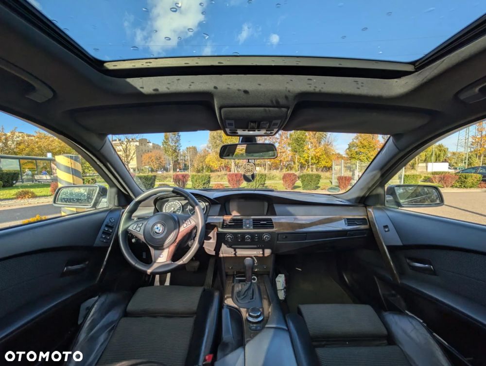 BMW Seria 5 530i Touring - 8