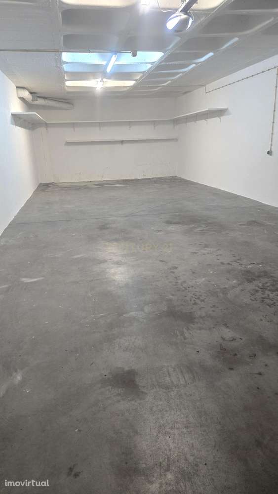 Garagem Premium com 60m² no Amorosa Place – Odivelas - Grande imagem: 2/9