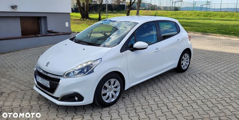 Peugeot 208 82 PureTech Style - 11