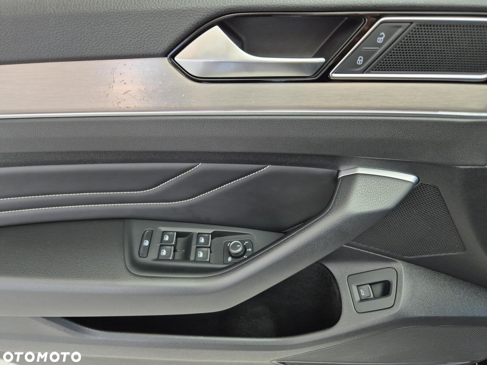 Volkswagen Passat 2.0 TSI Elegance DSG - 14